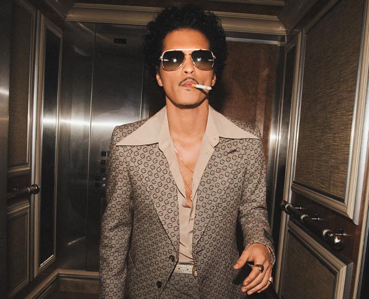 Bruno Mars bring his energetic show back to Las Vegas