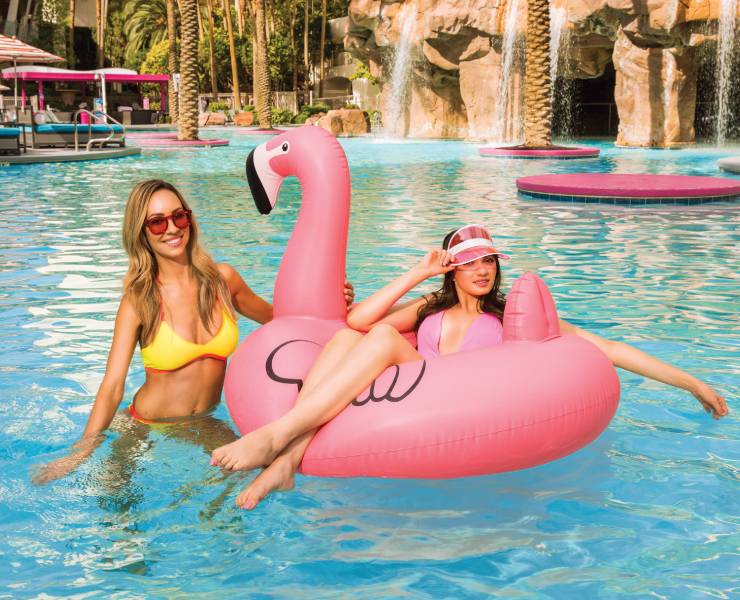 Flamingo Go Pool Dayclub Daybed - Las Vegas