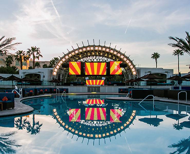 Enjoy the summer days while you can at Daylight Beach Club in Las Vegas