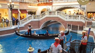 The long-running Venetian attraction is great for a romantic date.