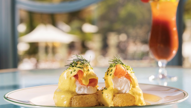 Pastrami, corned beef and bagels round out the comforting menus.