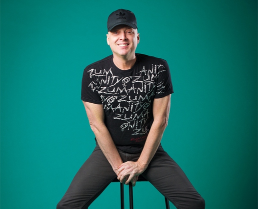 Christopher Kenney, known to millions as Edie in Cirque du Soleil’s Zumanity at New York-New York, has a new show at Notoriety Live in Las Vegas: Faaabulous! The Show.