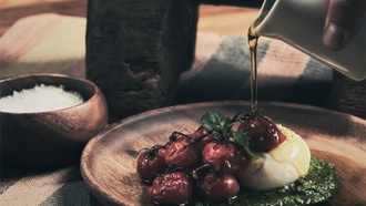 From a chill scene to lush brunch, the week has fresh vibes.