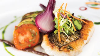 Upscale restaurant celebrates food and art.