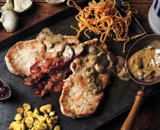 Enjoy the Jägerschitzel at Hofbräuhaus Las Vegas
