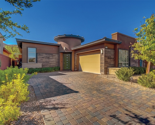 This lovely home at 6819 Regency Crest Avenue in Las Vegas can be yours
