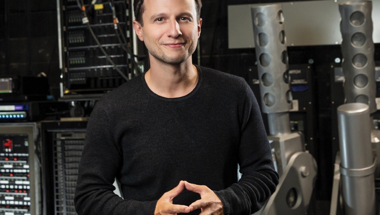 The illusionist enjoys a mix of old and young at his show at The Linq ...