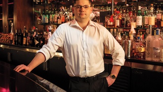 Lead bartender helps keep longtime Vegas restaurant a favorite.