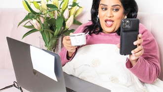 The viral sensation joins other stand-up comedians this weekend at the Rio venue.