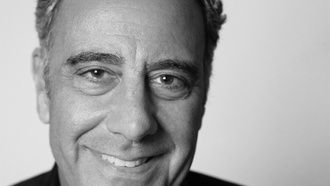 Garrett will perform this week inside new theater at MGM Grand.