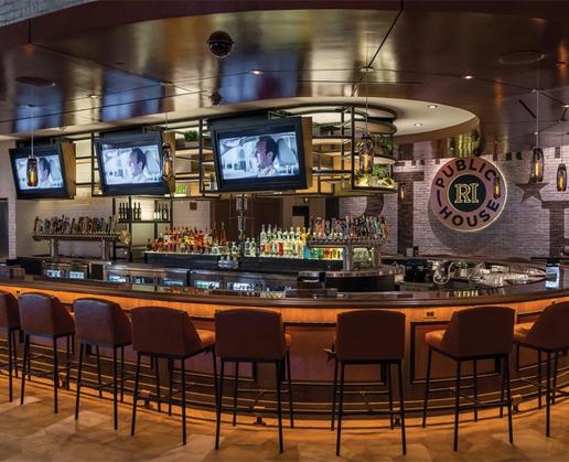 Robert Irvine’s Public House at Tropicana Las Vegas has all your comfort-food needs
