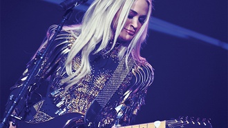 The country superstar returns to her Resorts World residency on May 18.