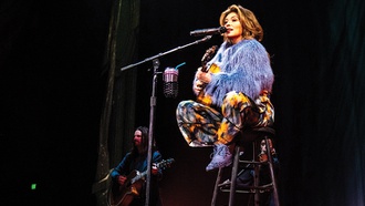 Singer begins latest round of concerts at Planet Hollywood Resort.