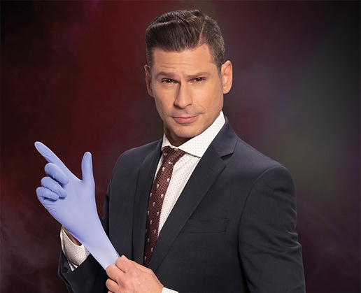 Mike Hammer performs in both ‘AMYSTIKA—The Secret Revealed’ at Planet Hollywood Resort and in his own show at Four Queens