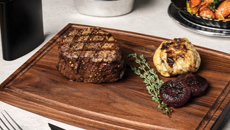 Bally's guests will find a Horseshoe favorite serving up these quality dishes.