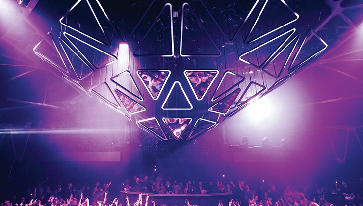 From DJs to live music, the Strip heats up inside and out for the last ...