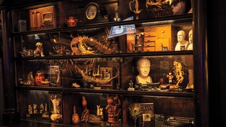 The lounge and speakeasy at Bally's feature world-class cocktails and adventurous stories.