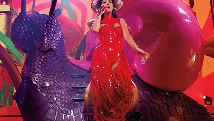 The pop star brings all her talents to this amazing production at Resorts World.