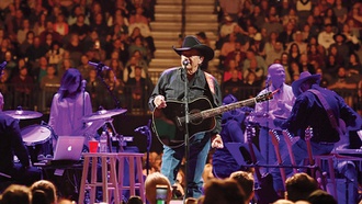 ‘Las Vegas Magazine’ publisher Katie Dixon helps you plan the perfect week!