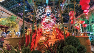 ‘Las Vegas Magazine’ publisher Katie Dixon helps you plan the perfect week!