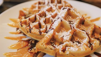 This Sunset Station restaurant delivers everything from flatbreads to sweet treats.