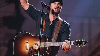 Tons of hits and audience interaction add up to a guaranteed good time at Resorts ...