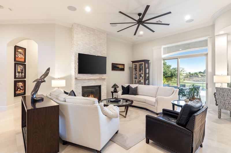 LVing Las Vegas home on golf course offers comfort and great views