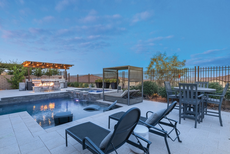 Blending Indoor and Outdoor Living - Summerlin