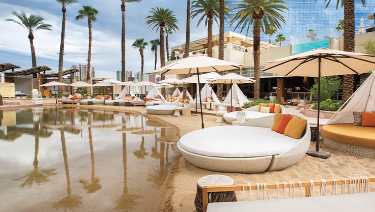 Daylife gets a relaxed vibe at the Resorts World Las Vegas' 21-and-over pool.