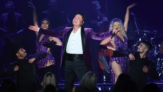 The man of many talents performs at Harrahs.