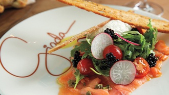 California-inspired décor and Italian menu combine at the celebrity chef’s restaurant at The Cromwell.