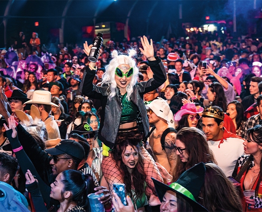 AREA15 in Las Vegas hosts a Galactic Zoo Massive on Sept. 16