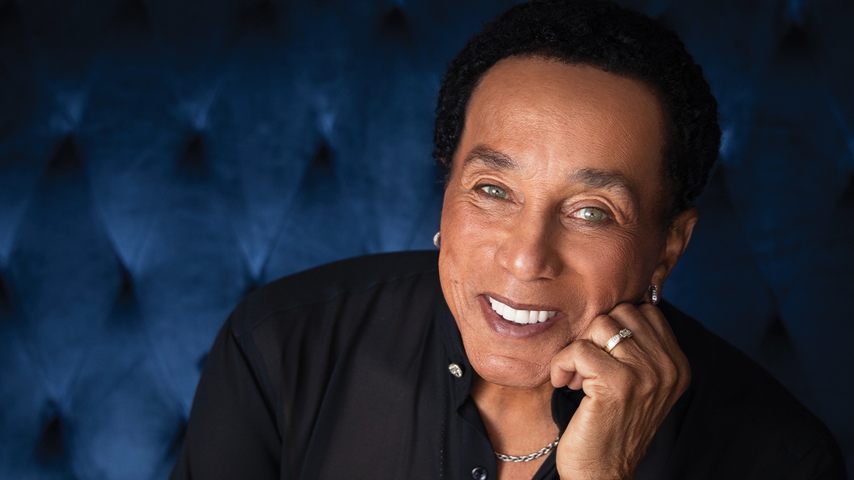 Smokey Robinson brings a huge classics catalog to the Las Vegas stage