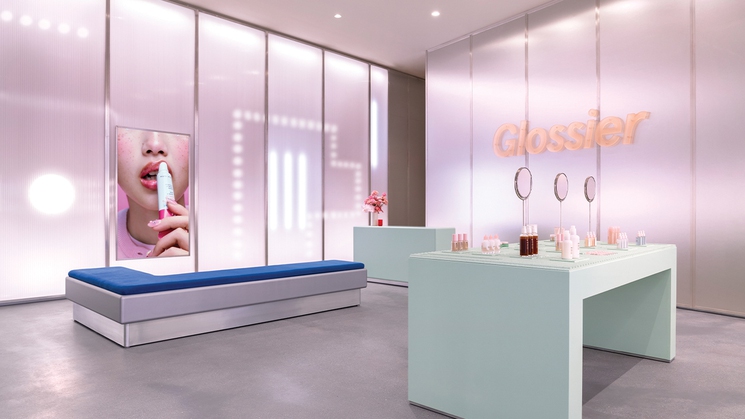 Glossier recently opened a boutique at The Forum Shops at Caesars in Las Vegas