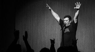 The stand-up comedian joins ‘Stars of Comedy' at Harrah’s Las Vegas.