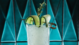 The Caesars Palace lounge features light bites and fantastic cocktails.