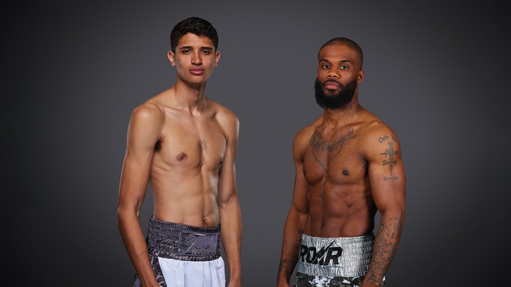 Sebastian Fundora, left, squares off against Chordale Booker at Mandalay Bay in Las Vegas on March 22 