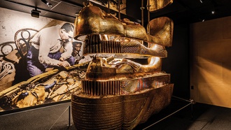 ‘Las Vegas Magazine’ publisher Katie Dixon helps you plan the perfect week!