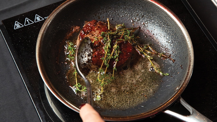 Want to learn to cook the perfect steak? Gordon Ramsay Steak at Paris Las Vegas has classes