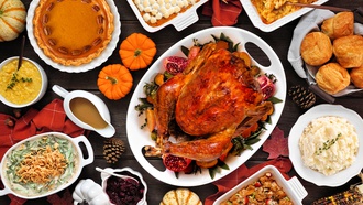 The competition by Vegas Insider invites Thanksgiving buffet experts to apply.