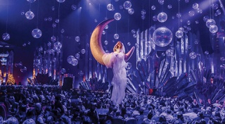 ‘A Starry Night’ at Voltaire is an all-ages gift for the holidays.