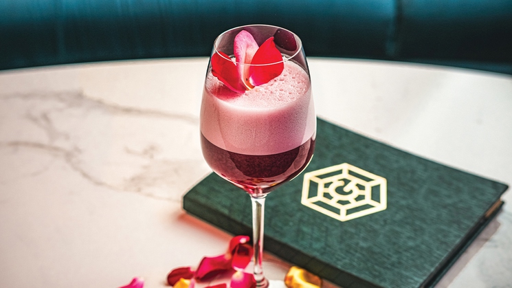 The Carraway cocktail at Gatsby's Cocktail Lounge at Resorts World Las Vegas