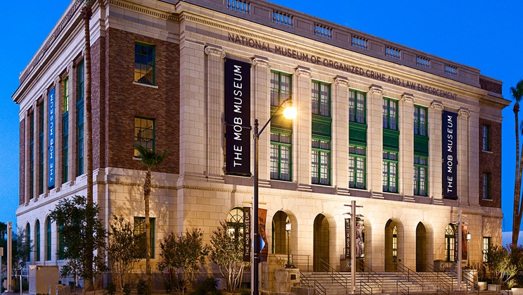 The Vegas2Go app is your ultimate guide to eat, play, shop and party across Las ...