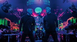 The Luxor show has been strong for decades, thanks to its delightful combination of music, comedy and all-out fun.