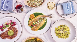 From brunch to late-night dining, this lakeside Bellagio restaurant gives every meal extra oomph. 