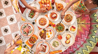 Italian restaurant at Planet Hollywood excels at atmosphere, dishes and more.